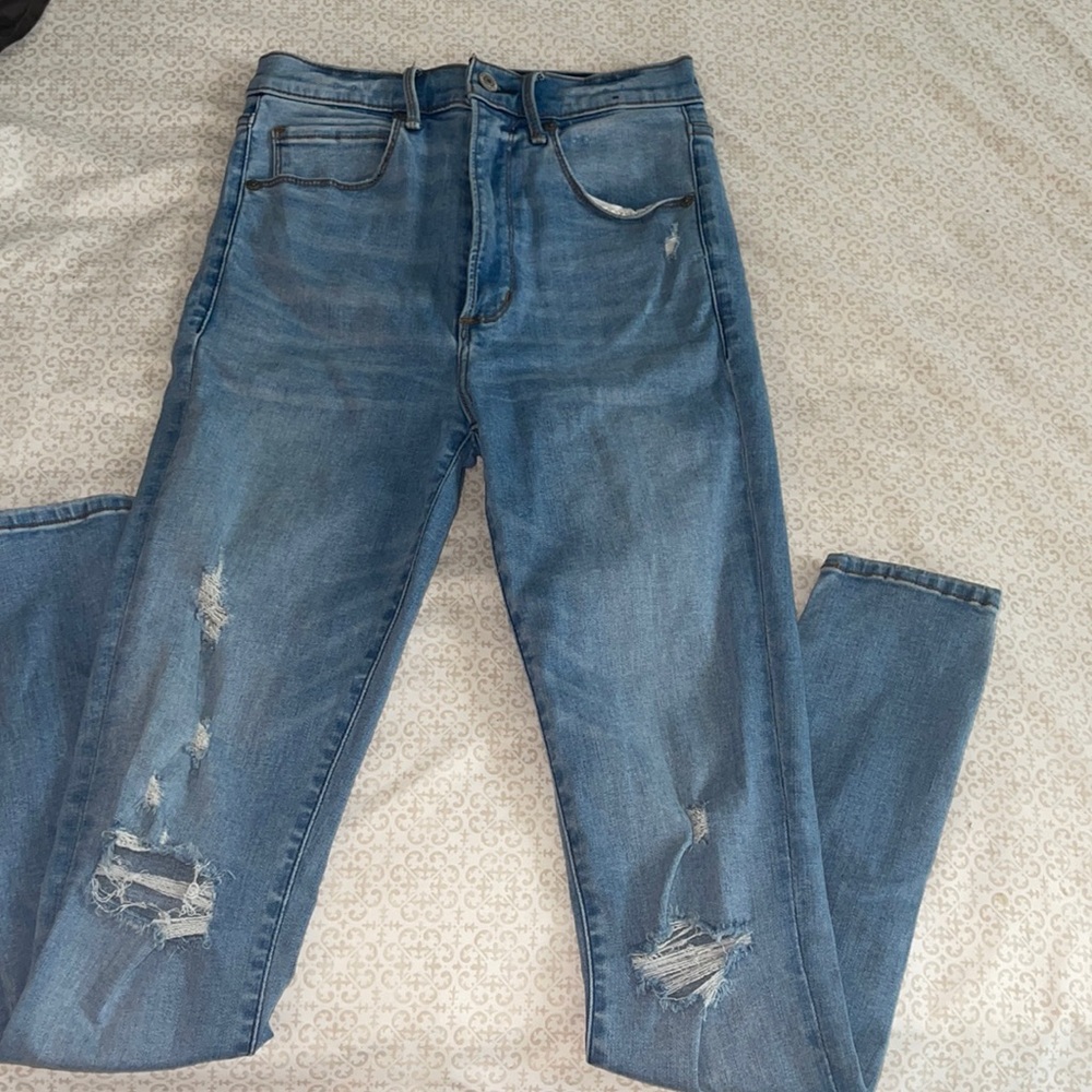 Abercrombie & Fitch Ultra High- Rise Super Skinny
